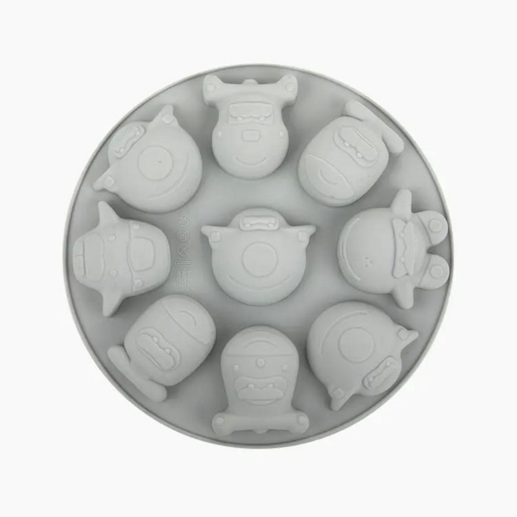 Dicas para comprar e usar formas de silicone para bolos